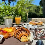 Des Bains Hotel B&B